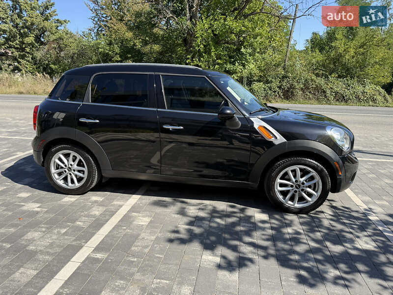 Внедорожник / Кроссовер MINI Countryman 2015 в Ужгороде