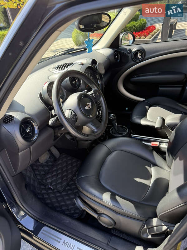 Внедорожник / Кроссовер MINI Countryman 2015 в Ужгороде