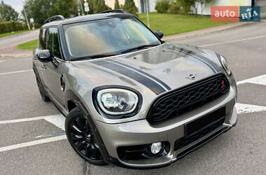 Хэтчбек MINI Countryman 2019 в Киеве