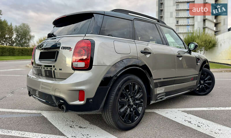 Хэтчбек MINI Countryman 2019 в Киеве