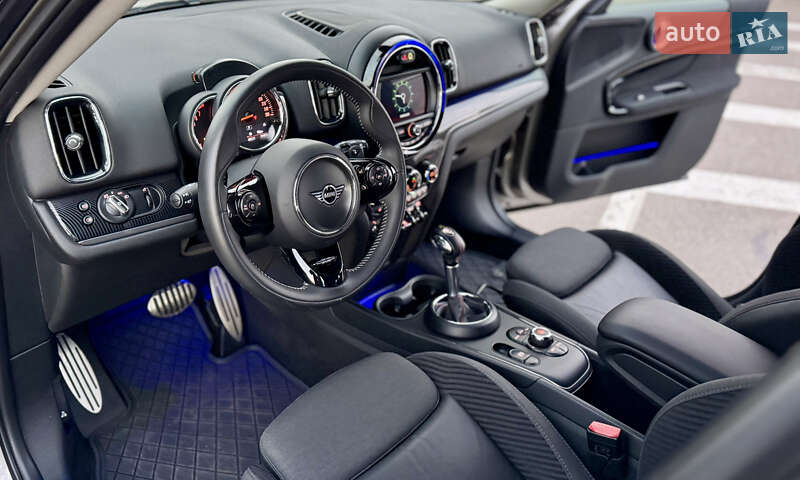 Хэтчбек MINI Countryman 2019 в Киеве