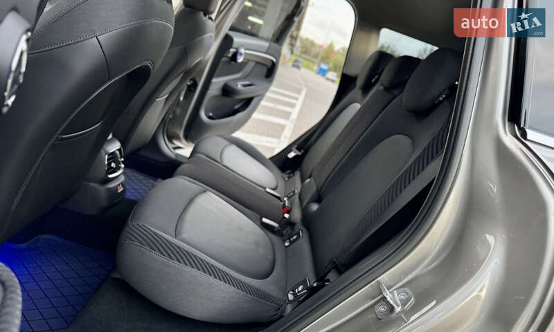 Хэтчбек MINI Countryman 2019 в Киеве