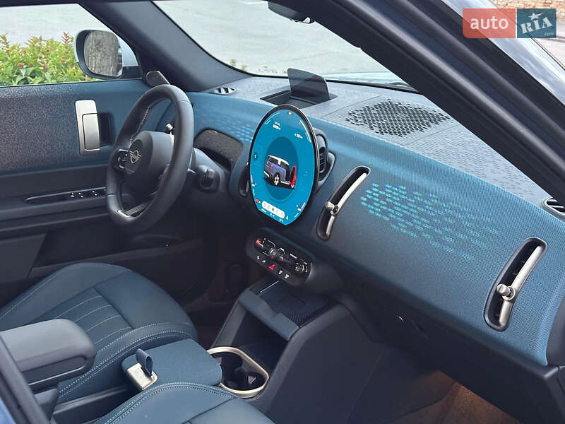 Внедорожник / Кроссовер MINI Countryman 2024 в Киеве