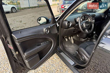 Позашляховик / Кросовер MINI Countryman 2013 в  фото 13 Позашляховик / Кросовер MINI Countryman 2013 в