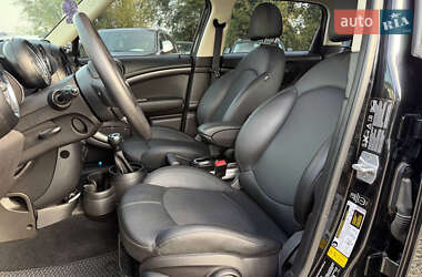Позашляховик / Кросовер MINI Countryman 2013 в  фото 15 Позашляховик / Кросовер MINI Countryman 2013 в