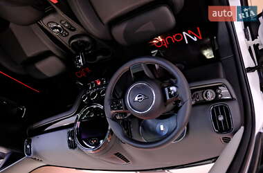 Внедорожник / Кроссовер MINI Countryman 2023 в 