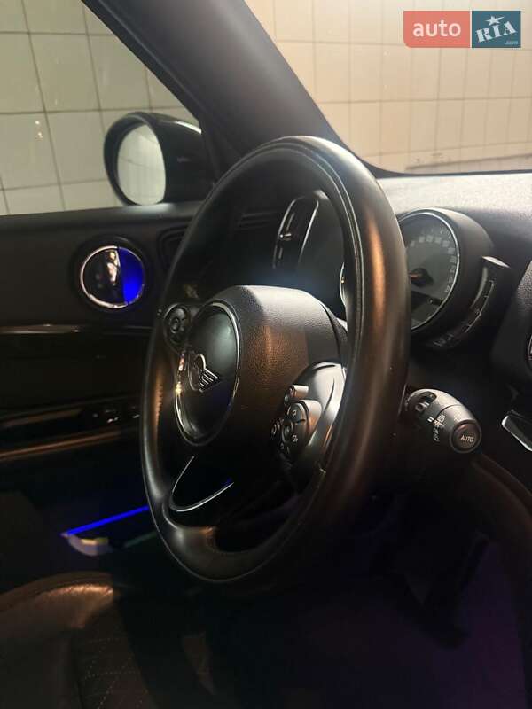 Хэтчбек MINI Countryman 2018 в Кривом Роге