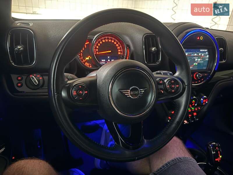 Хэтчбек MINI Countryman 2018 в Кривом Роге