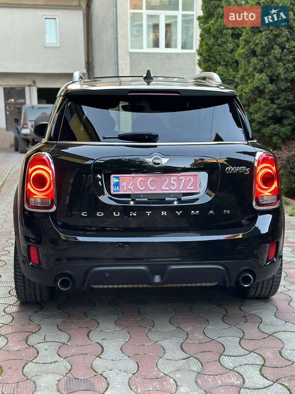 Хэтчбек MINI Countryman 2017 в Черновцах