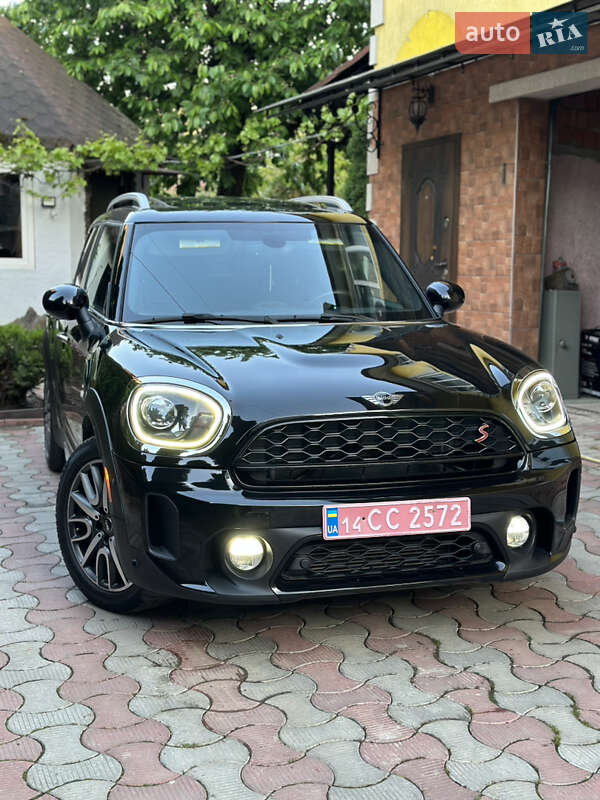 Хэтчбек MINI Countryman 2017 в Черновцах