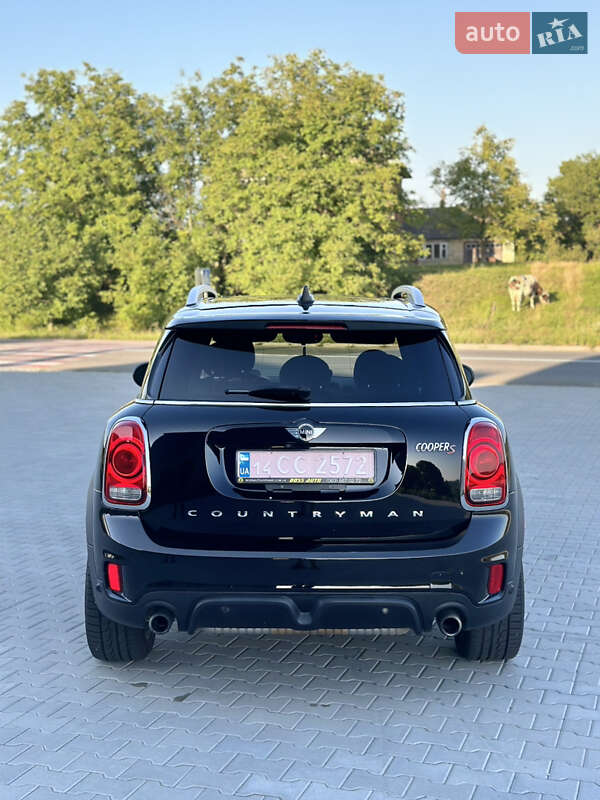 Хэтчбек MINI Countryman 2017 в Черновцах