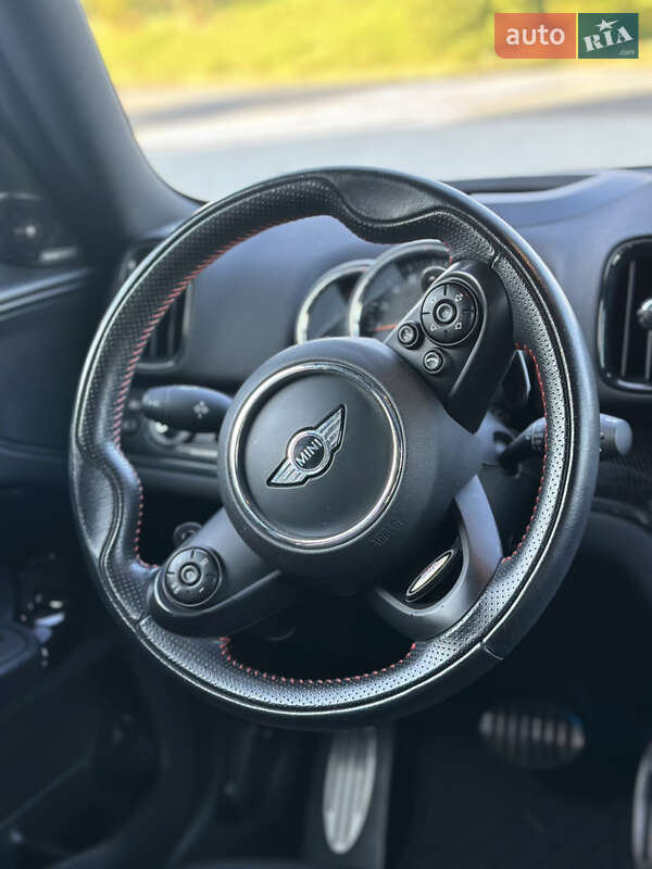 Хэтчбек MINI Countryman 2017 в Черновцах