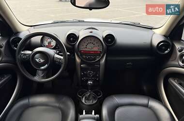 Позашляховик / Кросовер MINI Countryman 2014 в 