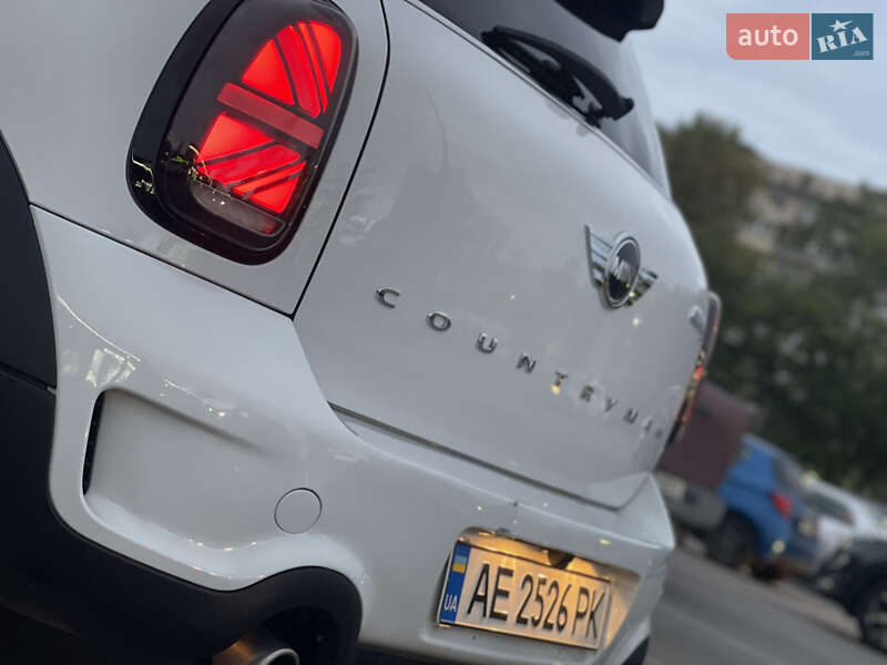 Внедорожник / Кроссовер MINI Countryman 2016 в Киеве