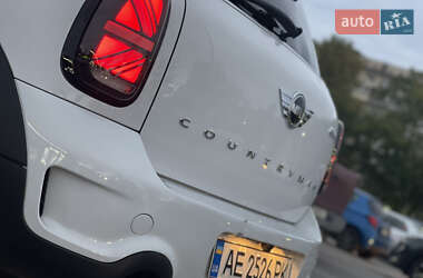 Позашляховик / Кросовер MINI Countryman 2016 в 