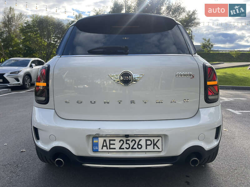 Внедорожник / Кроссовер MINI Countryman 2016 в Киеве