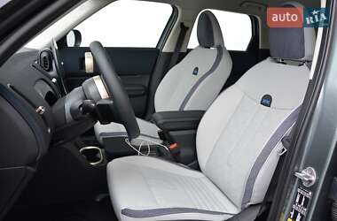 Позашляховик / Кросовер MINI Countryman 2024 в 