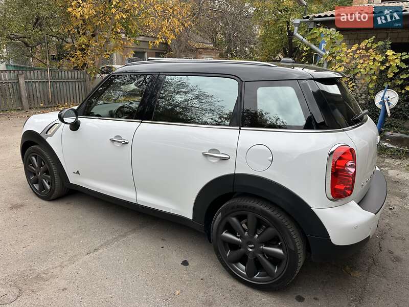 Позашляховик / Кросовер MINI Countryman 2014 в Гайсину