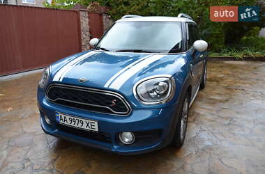 Хэтчбек MINI Countryman 2019 в Киеве