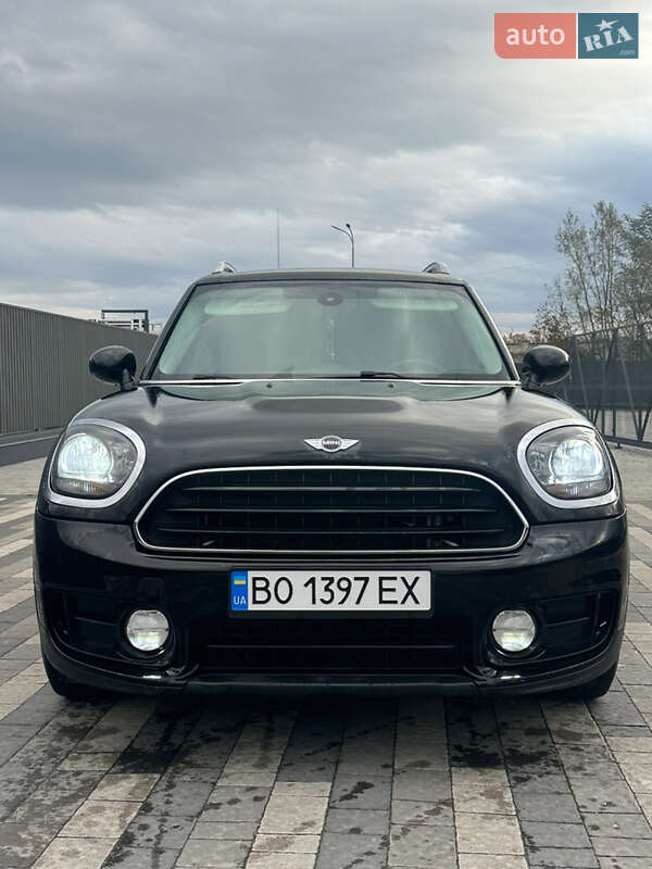 Хэтчбек MINI Countryman 2017 в Львове фото Хэтчбек MINI Countryman 2017 в Львове
