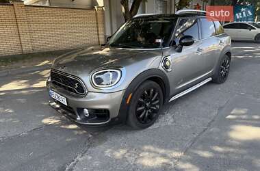 Хэтчбек MINI Countryman 2017 в Днепре Хэтчбек MINI Countryman 2017 в Днепре