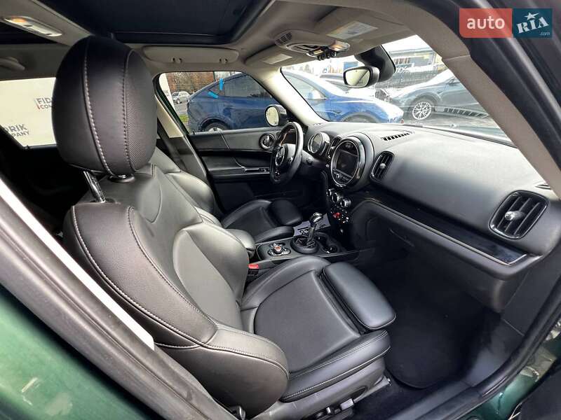 Хэтчбек MINI Countryman 2019 в Луцке