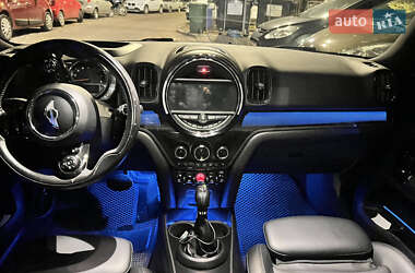 Хэтчбек MINI Countryman 2017 в Львове