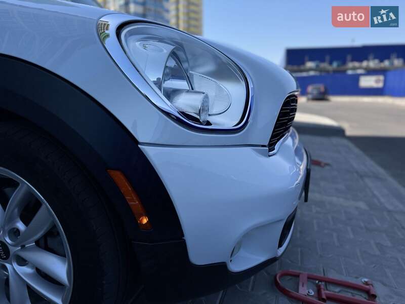 Внедорожник / Кроссовер MINI Countryman 2014 в Одессе