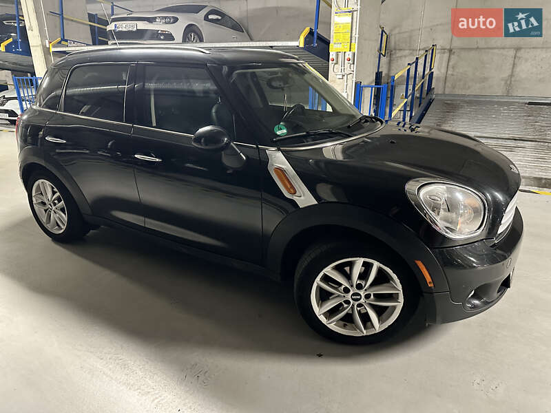 Внедорожник / Кроссовер MINI Countryman 2014 в Киеве