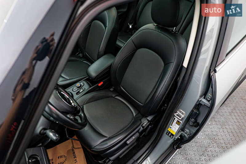 Хэтчбек MINI Countryman 2018 в Киеве фото 9 Хэтчбек MINI Countryman 2018 в Киеве