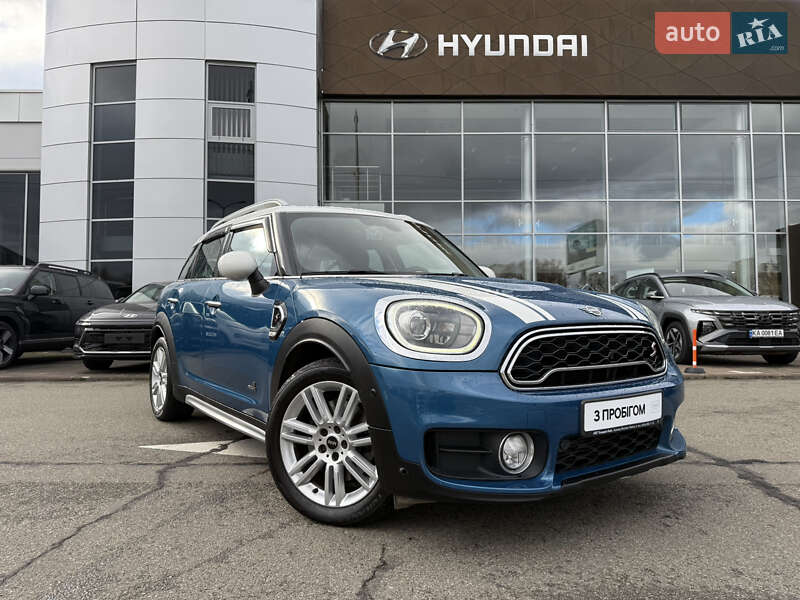 Хэтчбек MINI Countryman 2019 в Киеве