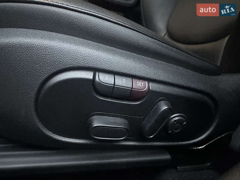 Хэтчбек MINI Countryman 2018 в Киеве фото 44 Хэтчбек MINI Countryman 2018 в Киеве