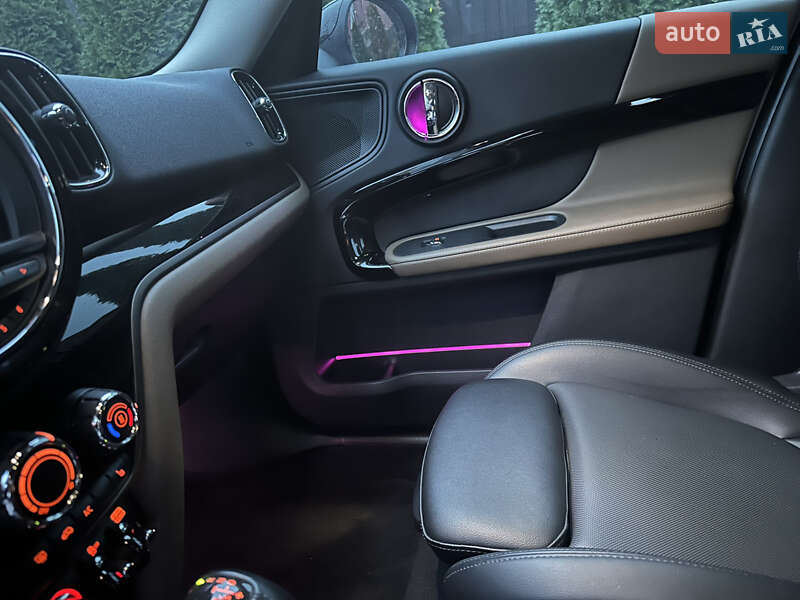 Хэтчбек MINI Countryman 2018 в Киеве фото 7 Хэтчбек MINI Countryman 2018 в Киеве