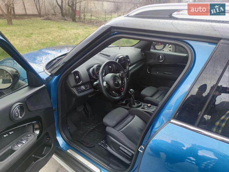 Хэтчбек MINI Countryman 2018 в Ужгороде фото 28 Хэтчбек MINI Countryman 2018 в Ужгороде