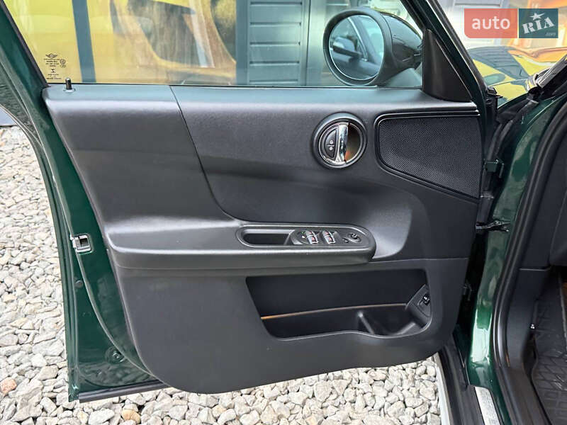 Хэтчбек MINI Countryman 2018 в Стрые фото 48 Хэтчбек MINI Countryman 2018 в Стрые