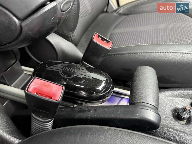 Внедорожник / Кроссовер MINI Countryman 2010 в Одессе фото 26 Внедорожник / Кроссовер MINI Countryman 2010 в Одессе