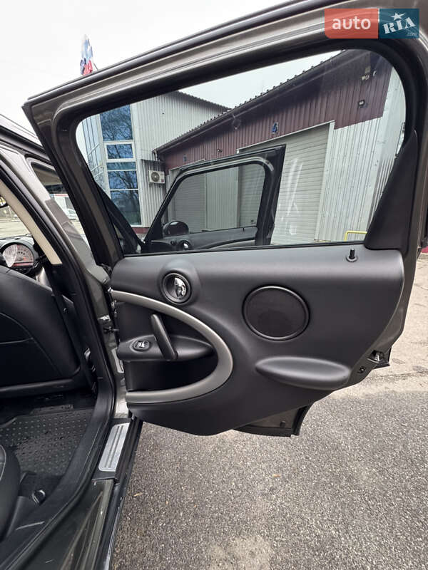 Позашляховик / Кросовер MINI Countryman 2014 в Чернігові фото 25 Позашляховик / Кросовер MINI Countryman 2014 в Чернігові