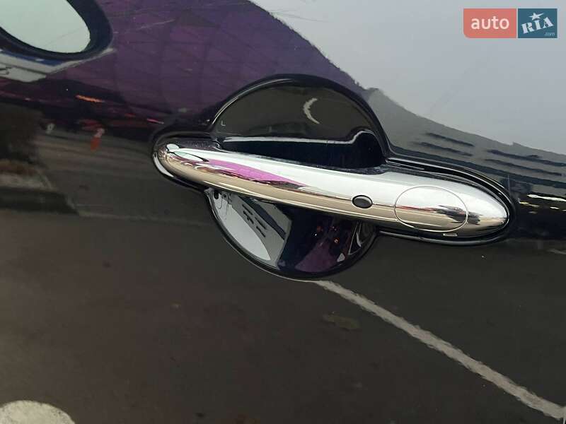 Хэтчбек MINI Countryman 2019 в Киеве