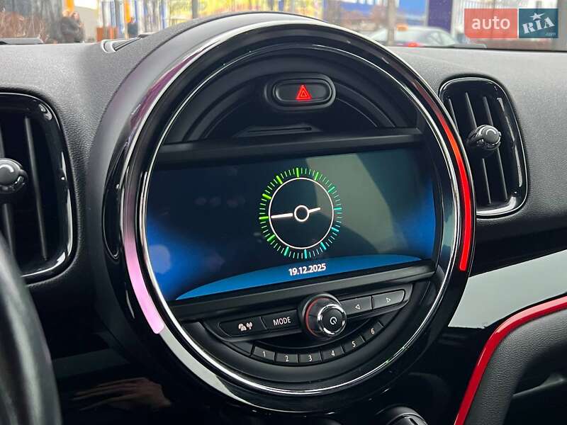 Хэтчбек MINI Countryman 2019 в Киеве