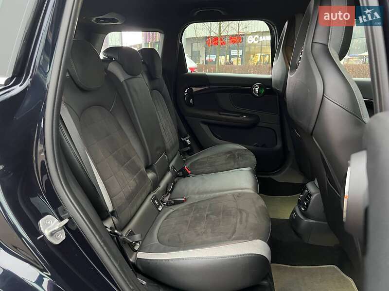 Хэтчбек MINI Countryman 2019 в Киеве