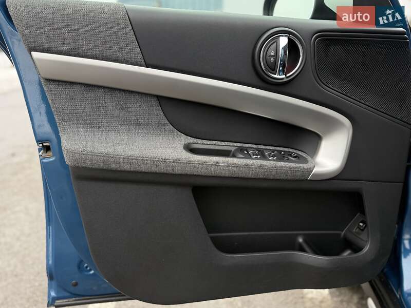 Хэтчбек MINI Countryman 2019 в Киеве фото 59 Хэтчбек MINI Countryman 2019 в Киеве