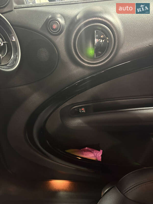 Позашляховик / Кросовер MINI Countryman 2016 в Києві