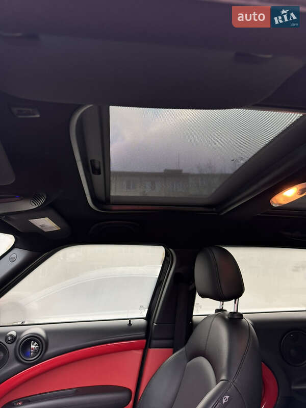 Внедорожник / Кроссовер MINI Countryman 2015 в Киеве