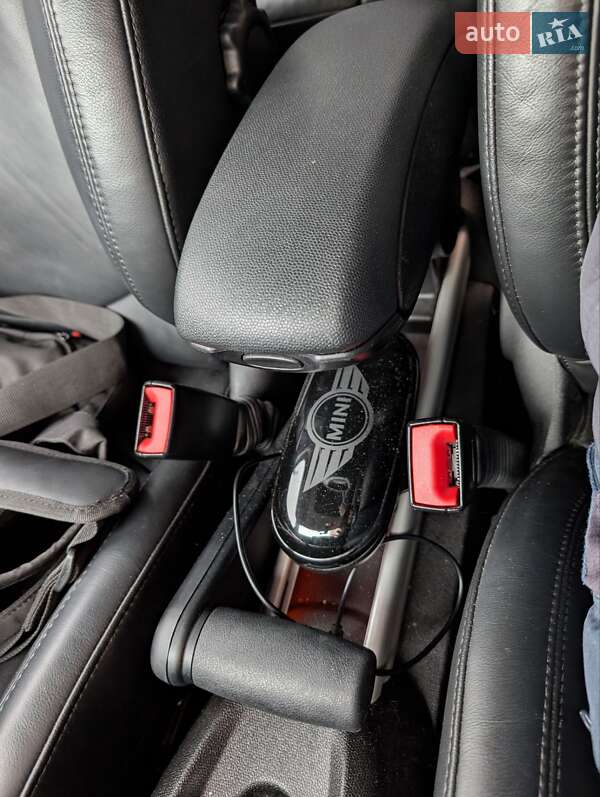 Внедорожник / Кроссовер MINI Countryman 2014 в Тернополе фото 9 Внедорожник / Кроссовер MINI Countryman 2014 в Тернополе