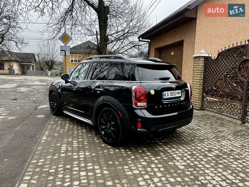 Хетчбек MINI Countryman 2018 в Сваляві