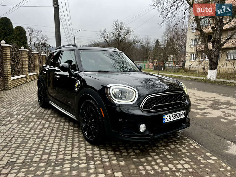 Хетчбек MINI Countryman 2018 в Сваляві