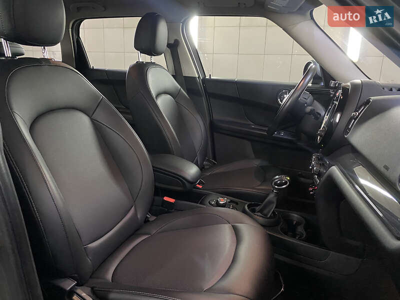 Хетчбек MINI Countryman 2018 в Києві фото 18 Хетчбек MINI Countryman 2018 в Києві