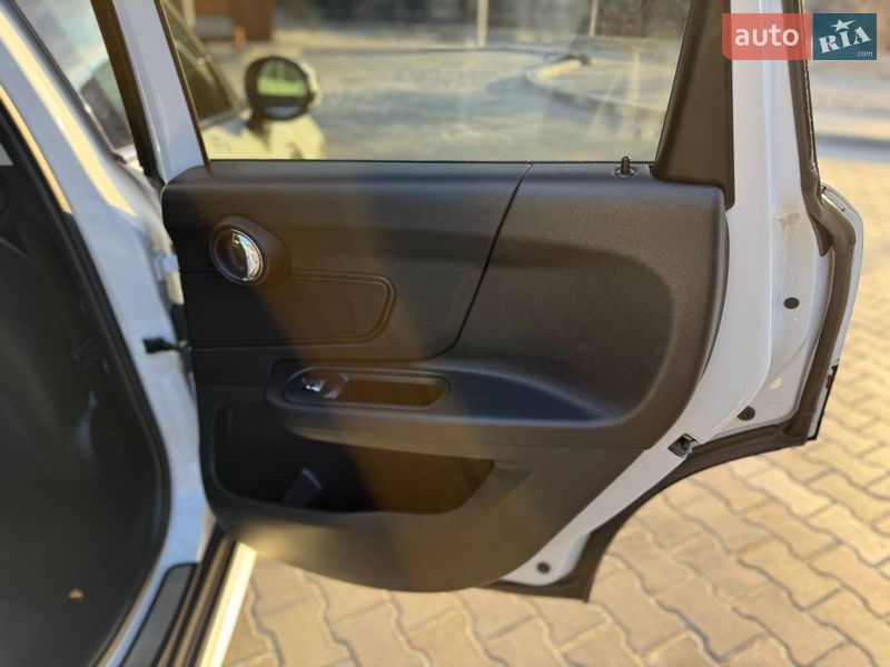 Хэтчбек MINI Countryman 2019 в Кривом Роге фото 24 Хэтчбек MINI Countryman 2019 в Кривом Роге