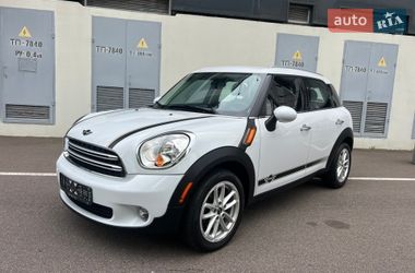 Внедорожник / Кроссовер MINI Countryman 2016 в Киеве
