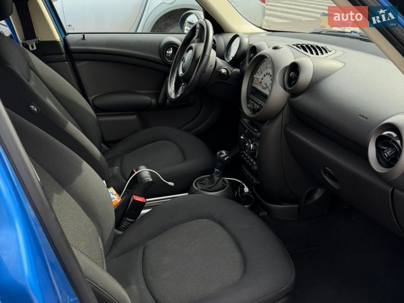 Позашляховик / Кросовер MINI Countryman 2011 в Києві фото 14 Позашляховик / Кросовер MINI Countryman 2011 в Києві